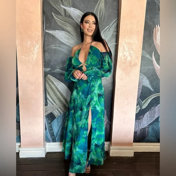 RUNAWAY the Label Karma Maxi Dress Blue Green Floral is available for  purchase on au PAY Market - Imported Goods Online Store Co.Ltd. | au PAY  Market - Online Shopping Site